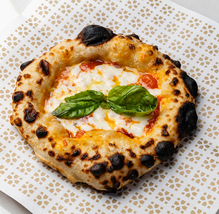 Tomato & Cheese Khubz Pizza (G,D)