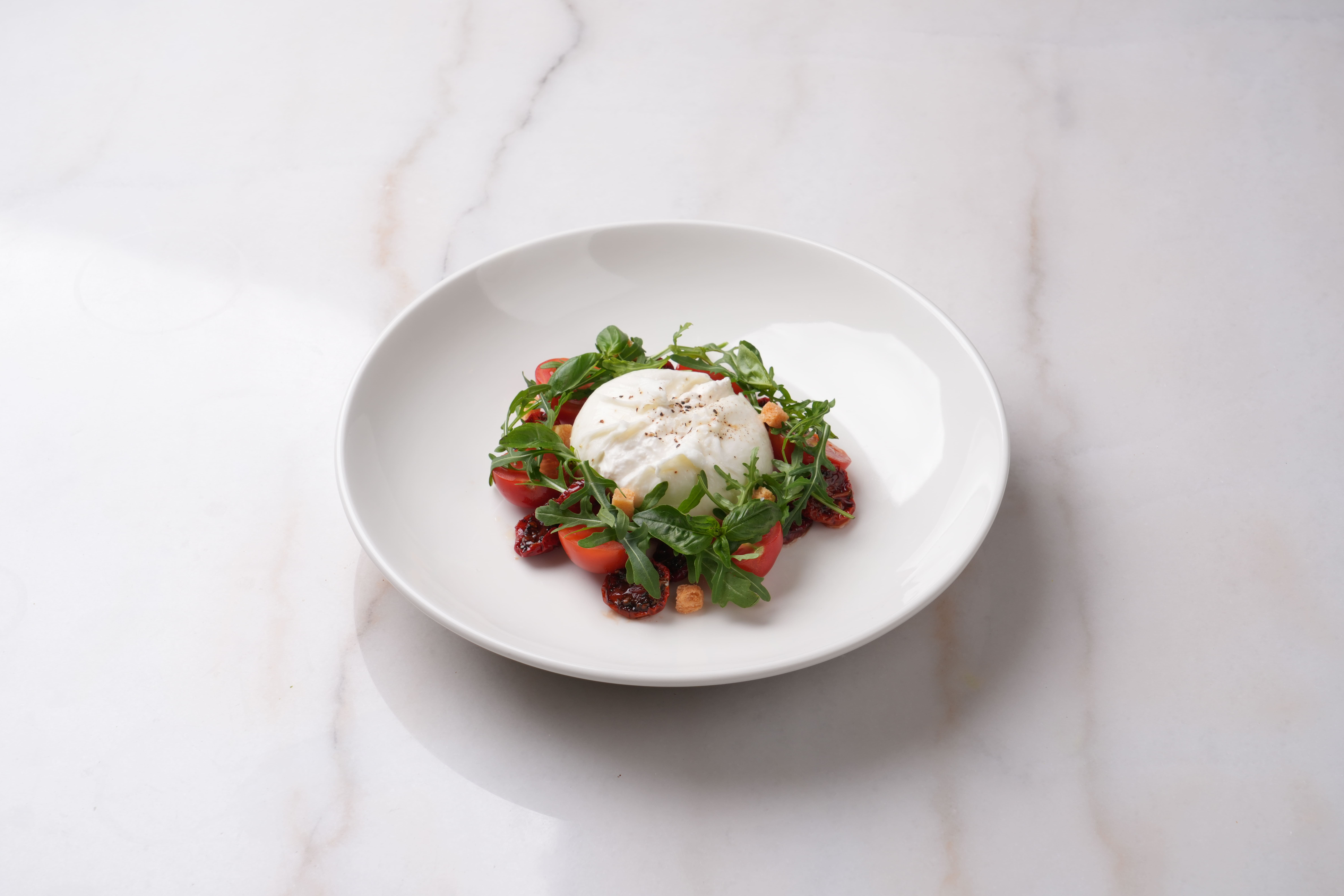 Tomato Burrata Salad